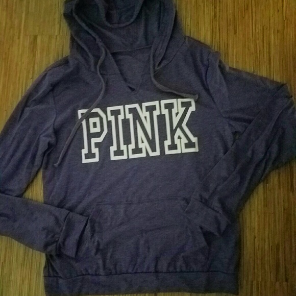 2 sweatshirts sz medium - Picture 2 of 2